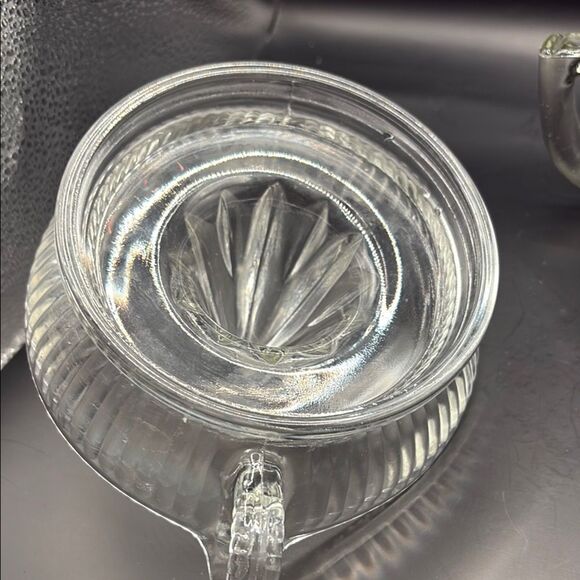 Clear Glass Juicer and pitcher Set - Picture 4 of 7